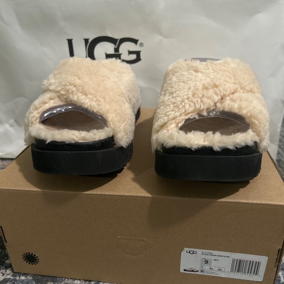 W FUZZ SUGAR CROSS SLIDE - Picture 2 of 5